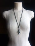 Perles de Tahiti sur cuir, collier long pour femme, pièce unique, Perla Mundi