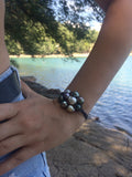 Perles de Tahiti et perles d'Australie sur cuir australien - pour femme style hippie chic, melange de perles des mers du sud