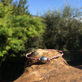 Perle de Tahiti sur un bracelet cordon paracorde ajustable en taille, bracelet style surfer