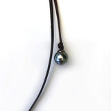 Collier perle de Tahiti, cuir australien, collier dos nu