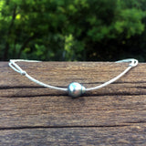 Collier Perle de Tahiti sur cordon argent brillant en coton japonais, longueur ajustable noeuds coulissants