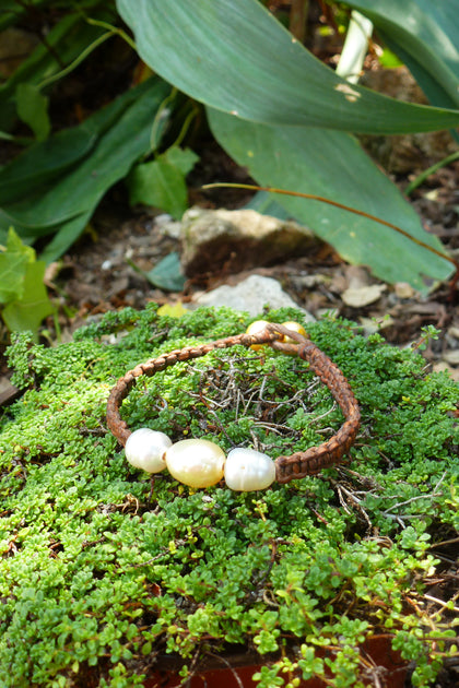 perles australiennes et cuir bracelet Perla Mundi