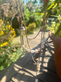 Collier original de perles de culture d'eau douce blanche sur cuir Australien beige