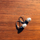 Boucles d'oreilles perles blanches d'Australie sur dormeuses en argent massif
