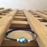 Perle de tahiti , bracelet adaptable, cuir australien, bracelet unisexe, cuir coulissant