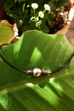Perle Tahiti sur cuir - Collier ras de cou